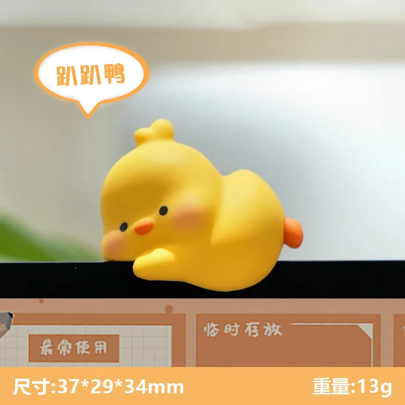 Mini Cartoon Animal Rubber Decorative Toy Cute Computer Desktop Decoration Car